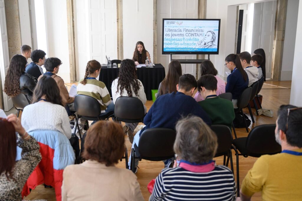 Casa Branca de Gramido Sede da Sessão Distrital do Parlamento dos Jovens