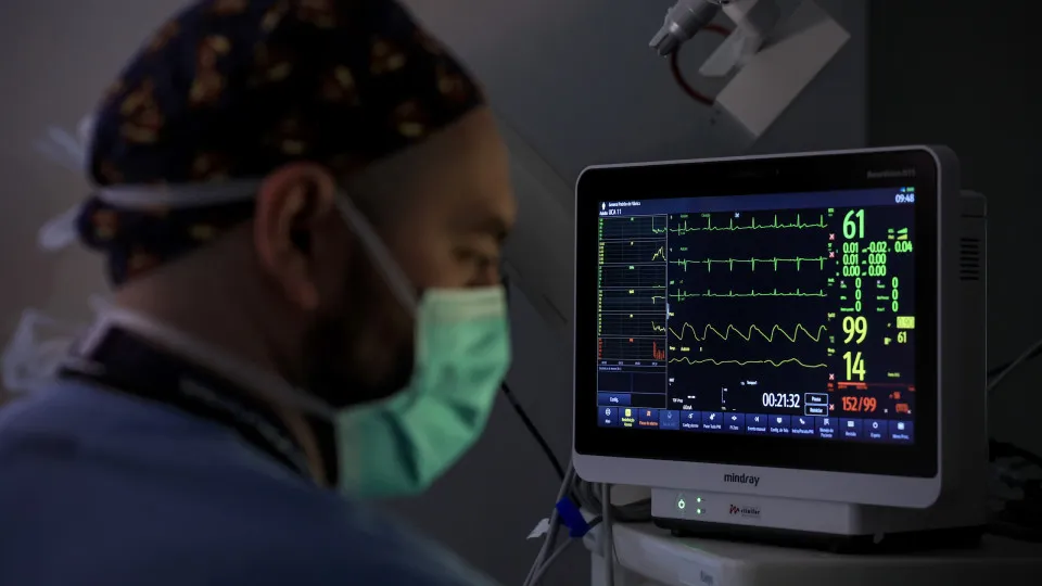 Ordem dos Médicos sugere incentivos para médicos emigrados