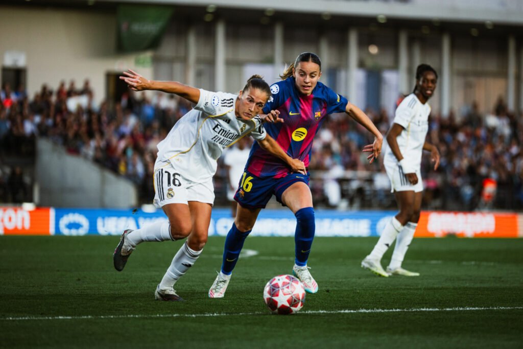 Barcelona goleia Real Madrid e Bayern de Munique vence na Inglaterra na Champions League Feminina
