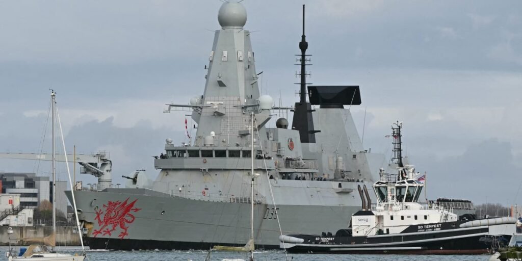 Trump pede que países enviem navios de guerra para reabrir o Hormuz