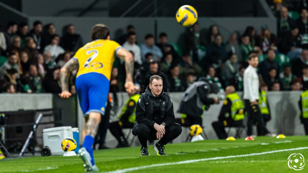 Estoril Praia aposta em ex