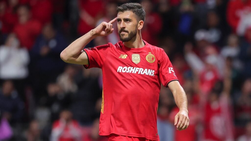 Gonçalo Guedes e a convocação de Paulinho: «Possui grande talento para realizar jogadas e marcar golos»