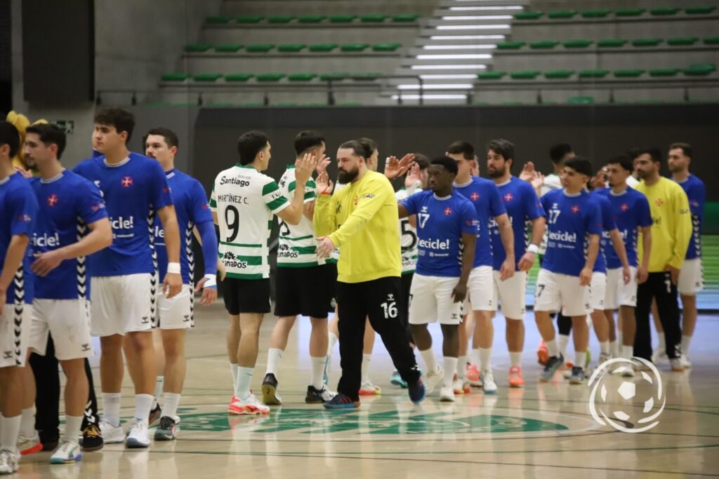 Sporting goleia Belenenses e aguarda jogo adiado do Benfica