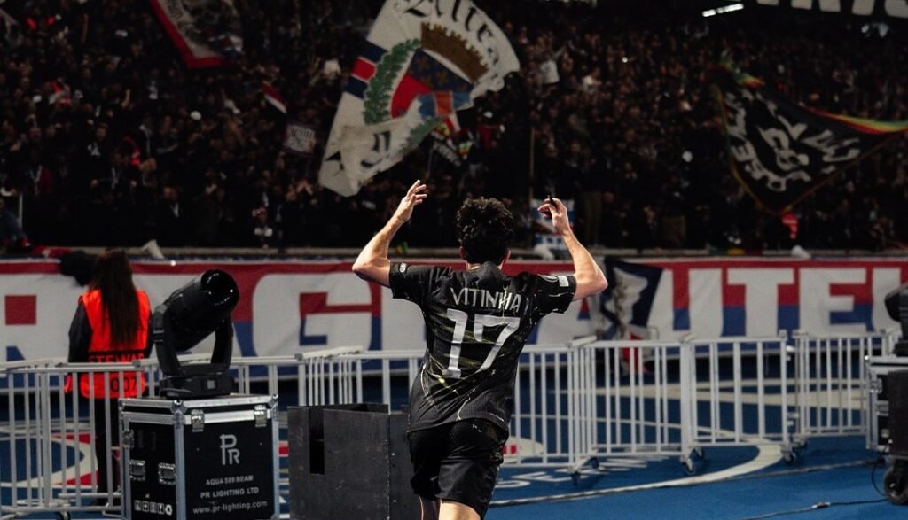 Vitinha chega aos 10 golos na Champions League com momento de classe: recorda o golo