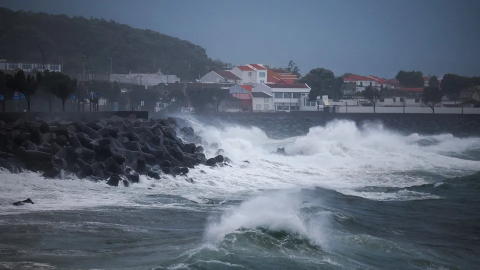 Açores: Danos na Aerogare da Graciosa Não Afetam Operação