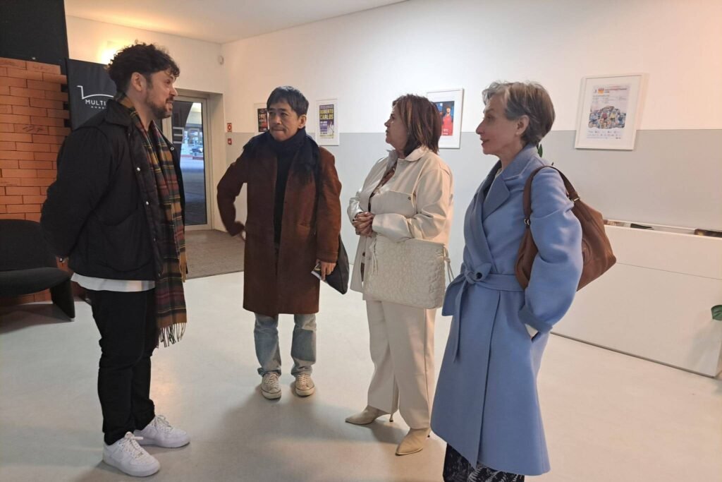 Arquiteto japonês vencedor do Prêmio Pritzker visita obra de Siza Vieira em Gondomar