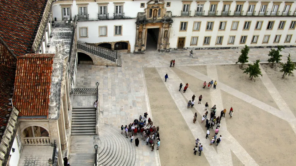 Universidade de Coimbra: Pioneirismo no Ensino de Árabe em Portugal