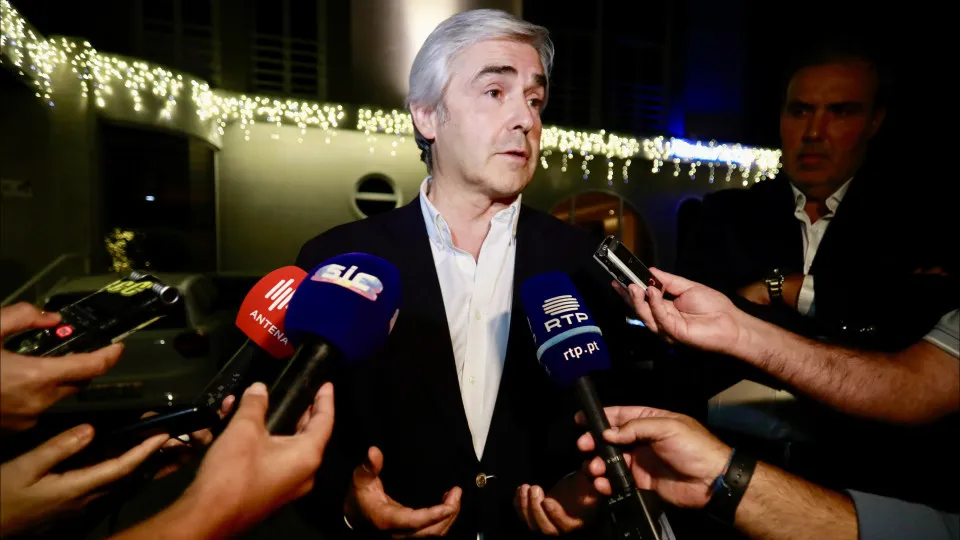 Aviões nas Lajes: A Questão que "Não Teve Origem na Defesa Nacional"