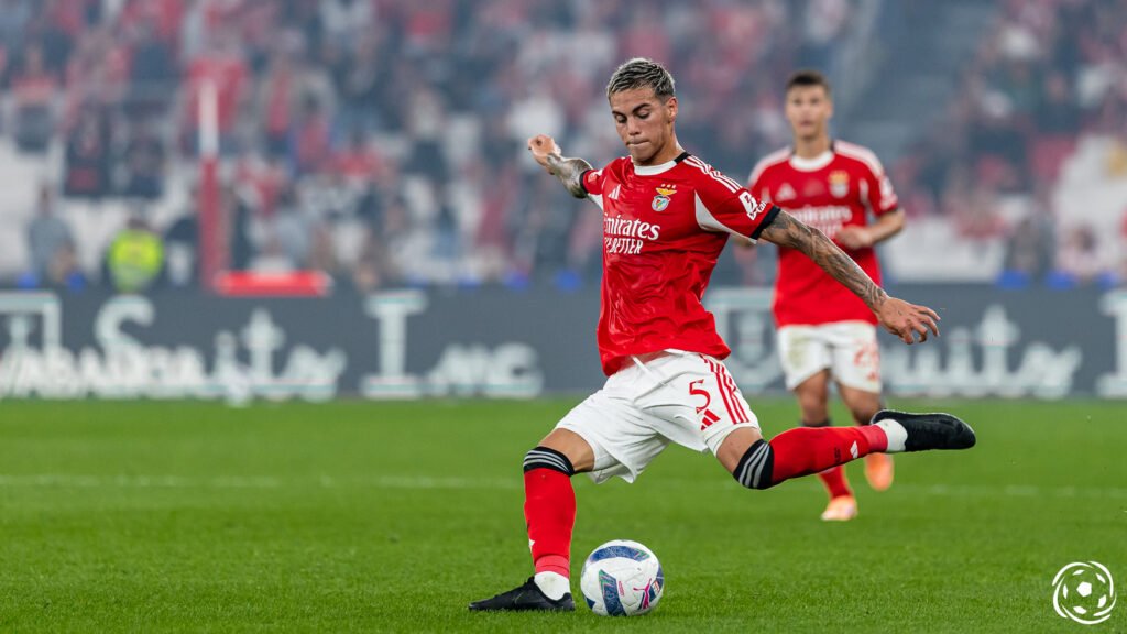 Ajax x Benfica: Prováveis onzes para o jogo decisivo da Champions League