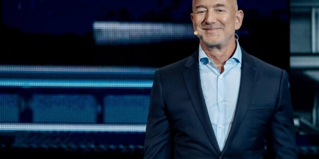 Amazon ainda paga a Jeff Bezos um salário anual de $80.000