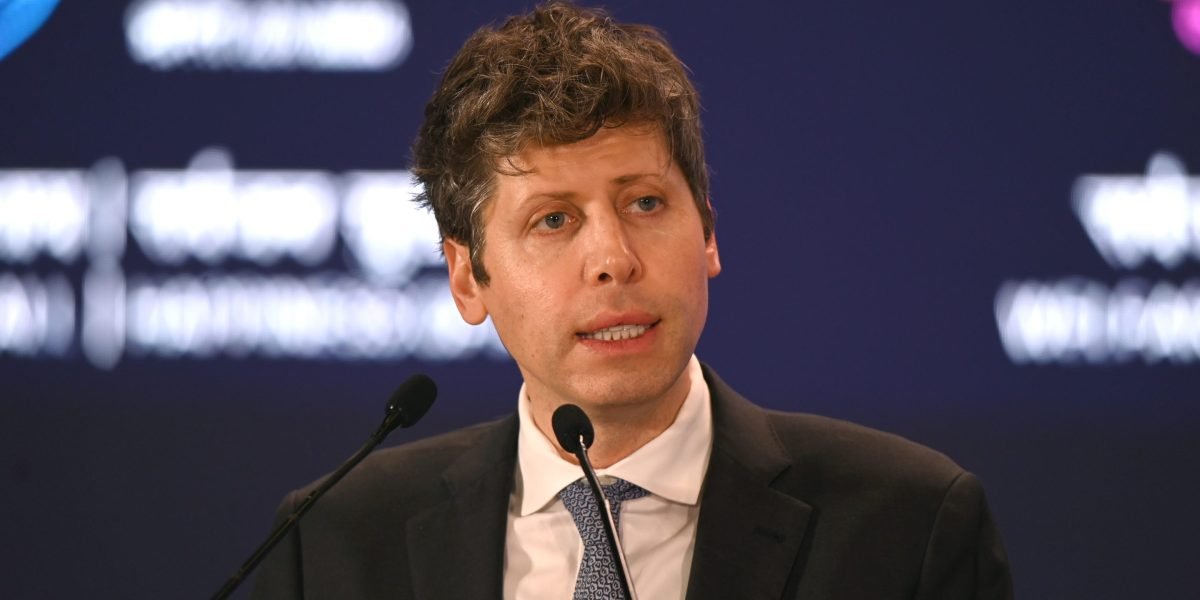 Sam Altman se defende sobre o alto consumo de eletricidade da IA: 'Treinar um humano também consome muita energia'