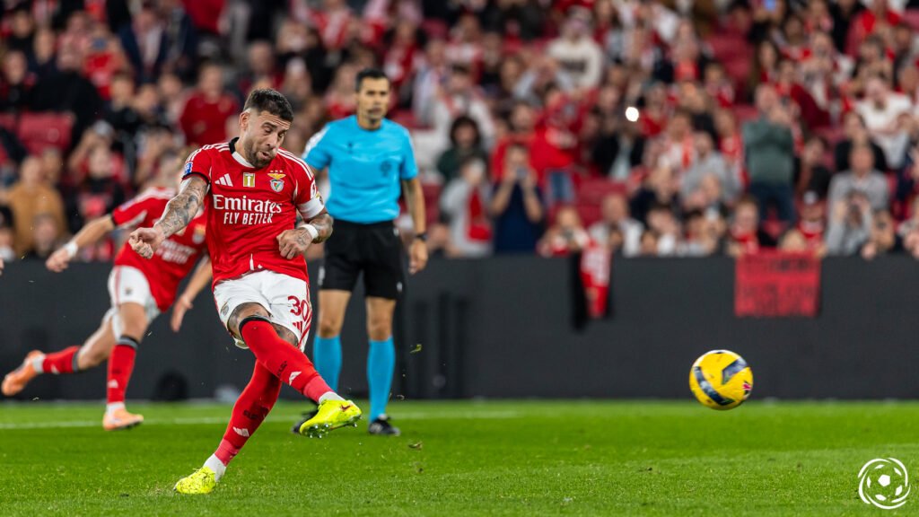 "Falha de Penálti de Nicolás Otamendi na Compensação: Atlético CP x Benfica"