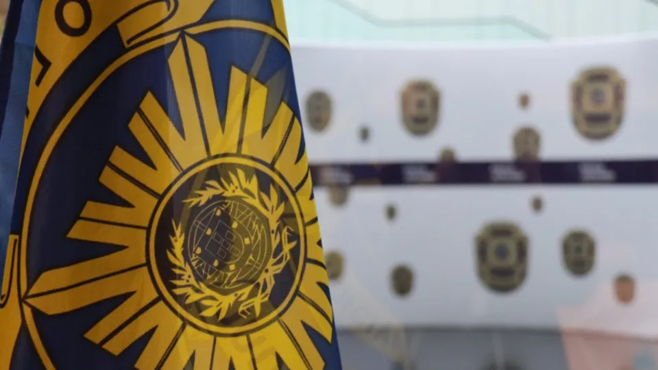 Grupo preso por agredir e manter jovem em bagageira