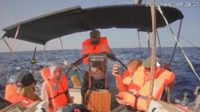 Israel intercetou a &uacute;ltima embarca&ccedil;&atilde;o da flotilha que rumava a Gaza