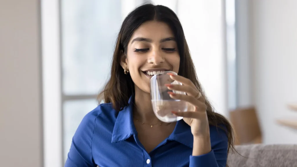 A água com gás pode aumentar o metabolismo e ajudar na perda de peso?