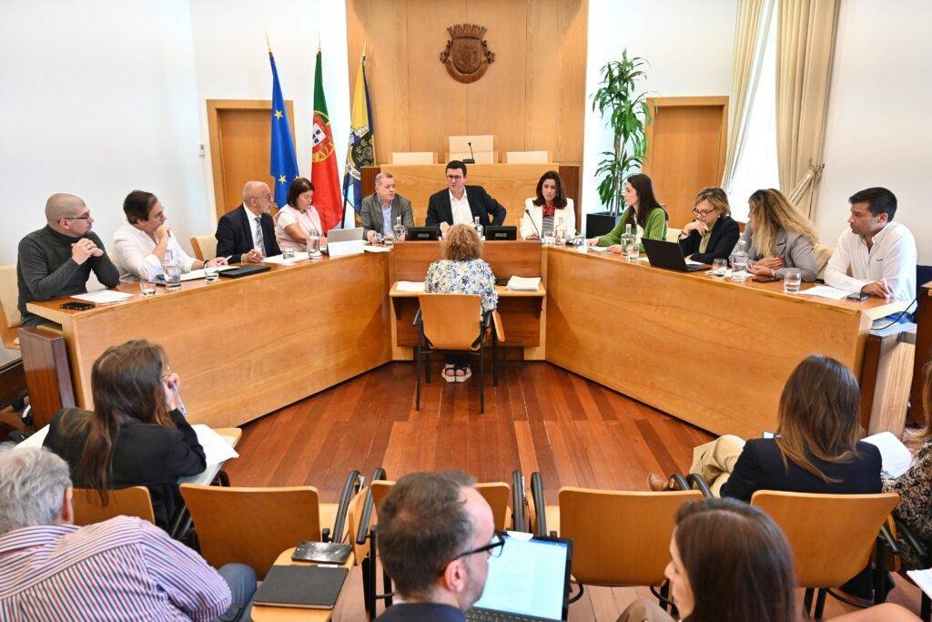 Gondomar: Reforço no Investimento e Redução da Dívida em 2025 com Contas Sólidas