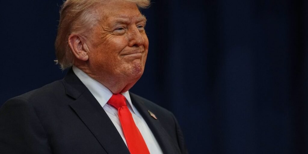 EUA vão retirar 5.000 soldados da Alemanha enquanto Trump se desentende com Merz sobre a guerra no Irã