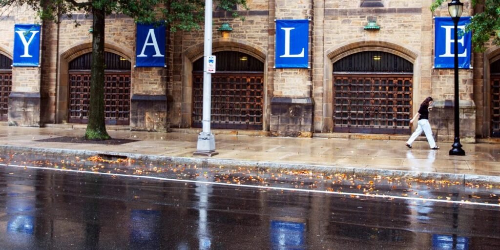 DOJ acusa Yale de discriminar estudantes asiáticos e brancos com "programa de admissão baseado em raça"