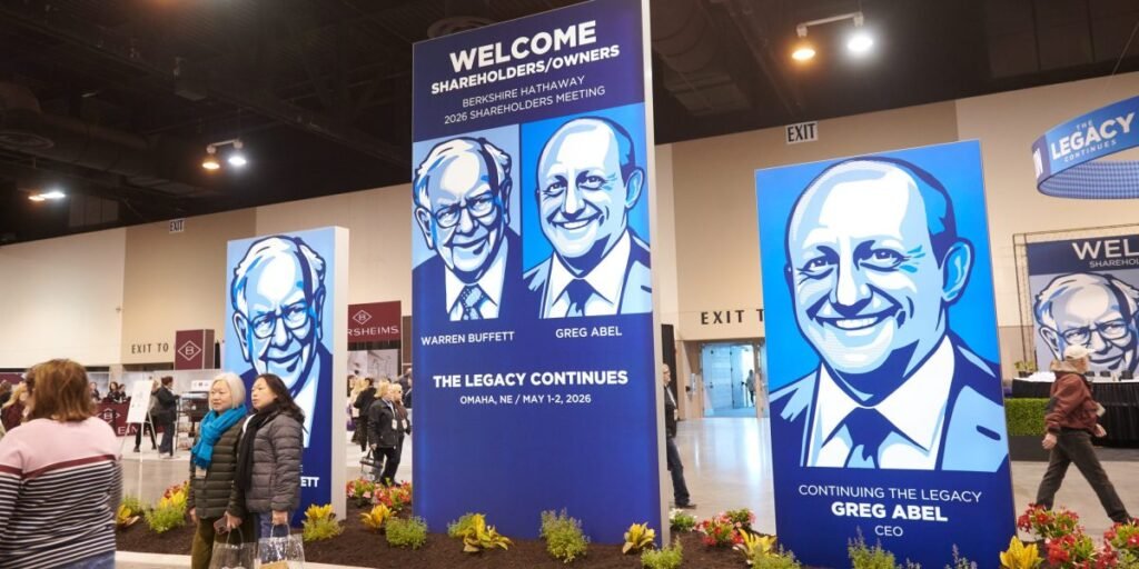 Sou um investidor da Berkshire Hathaway e estava errado sobre Greg Abel. Eis por que ele é uma opção melhor do que Buffett neste momento.
