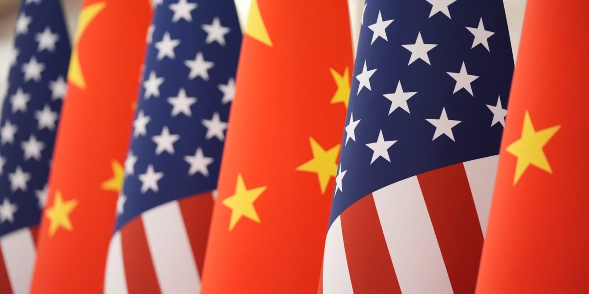 Sanções da China atingem 10 empresas de defesa dos EUA em resposta às listas militares da Penatgona sobre a China