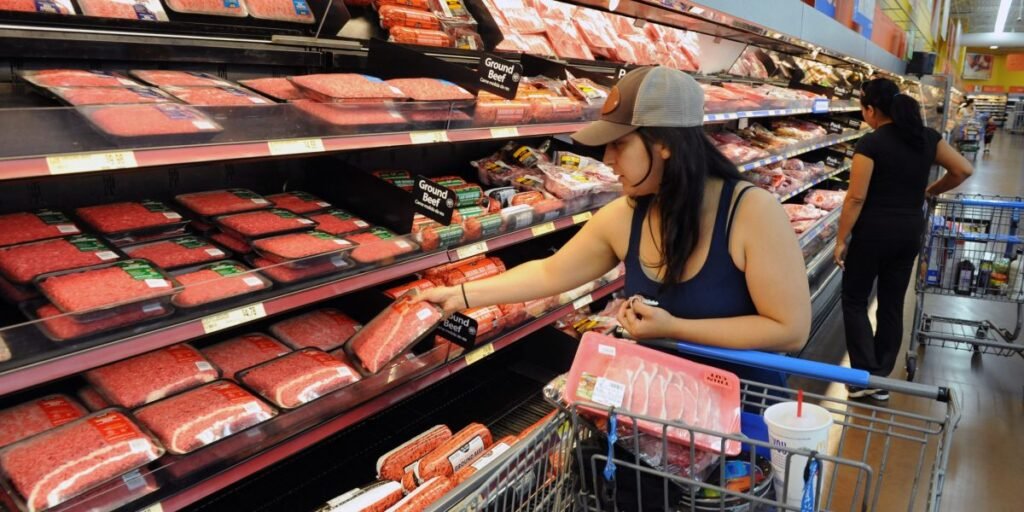 Os EUA são um dos principais produtores de carne do mundo, mas isso não impediu os americanos de enfrentarem preços astronômicos da carne bovina.