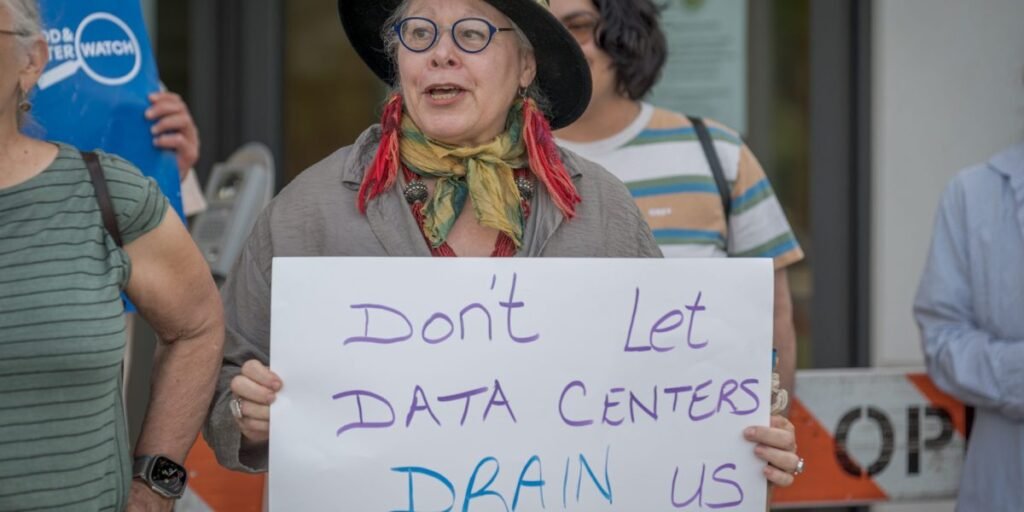 Protestos contra data centers se tornaram um esporte nacional, apesar de apenas 8% dos opositores viverem perto de um