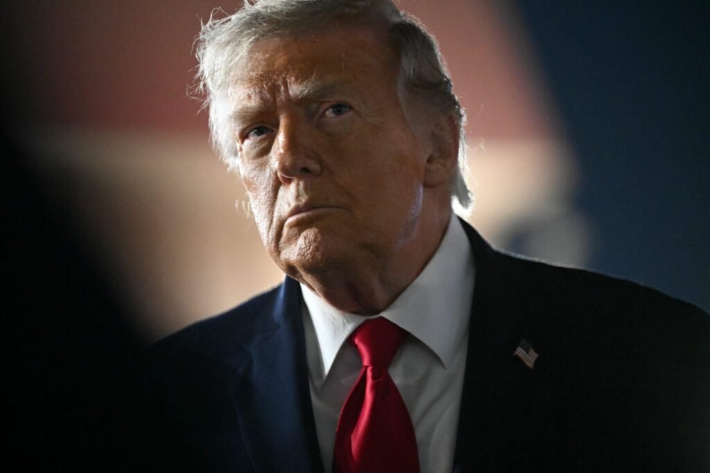 Trump alerta Israel e Irã a não 'estragarem' após novos ataques que ameaçam acordo de cessar