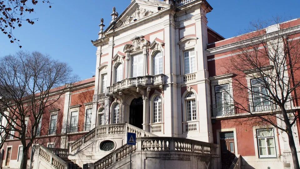Defesa Anuncia Recuperação do Palácio da Bemposta para Musealização