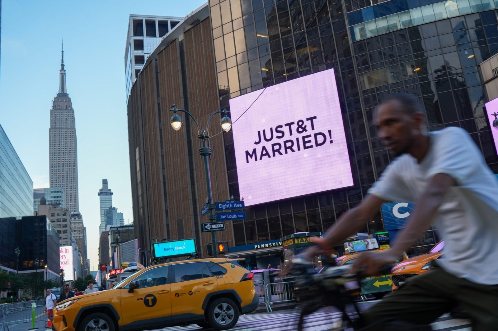 A Economia de Taylor Swift: Casamento Estrelado no Madison Square Garden Eleva Marcas de Luxo Christian Dior, Christian Louboutin e Cartier