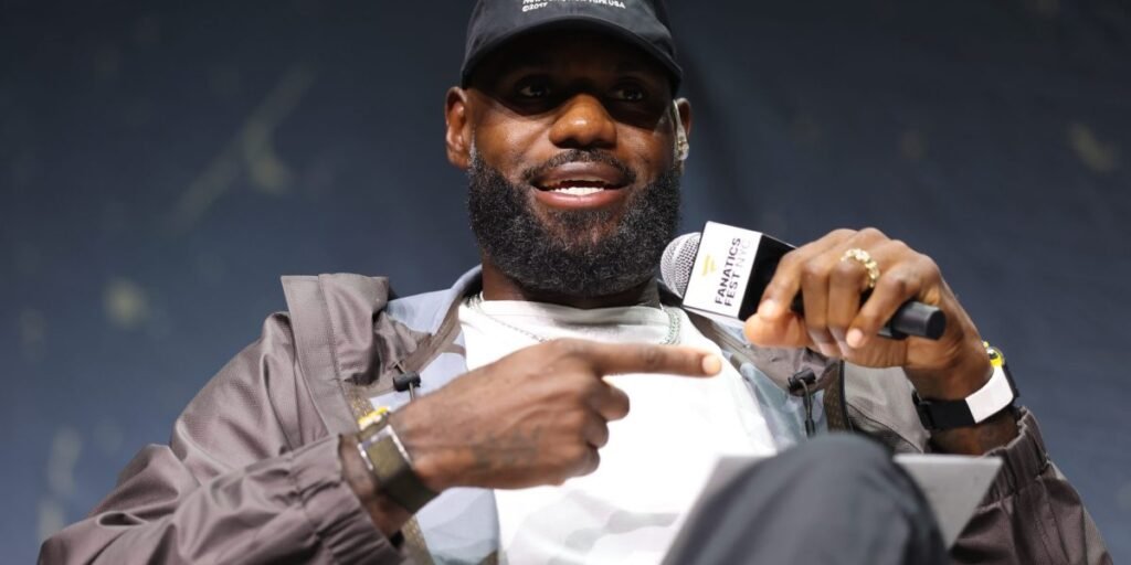 LeBron James se junta ao êxodo bilionário da Califórnia