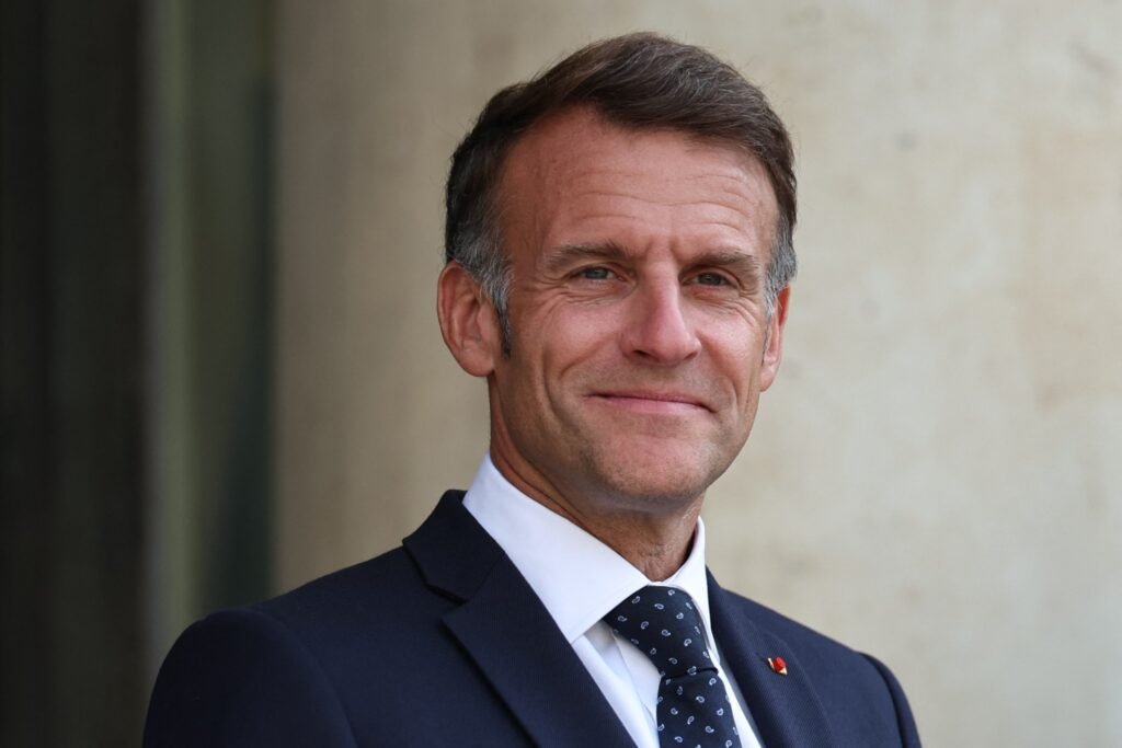 França aplica multa de $87.000 por chamada a telemarketers não solicitados, seguindo medidas semelhantes de outros países europeus